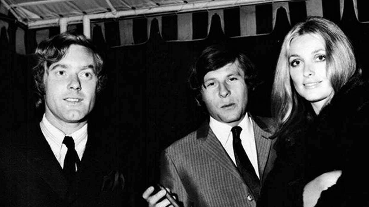 El músico Krzysztof Komeda junto a Roman Polanski y Sharon Tate, actriz que se convirtió en pareja del realizador después del rodaje de “La Danza de los Vampiros”.